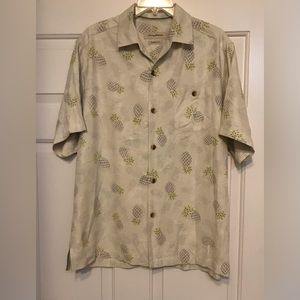 Tommy Bahama Original Fit Mens M 100% Silk Multicolored Pineapple Shirt